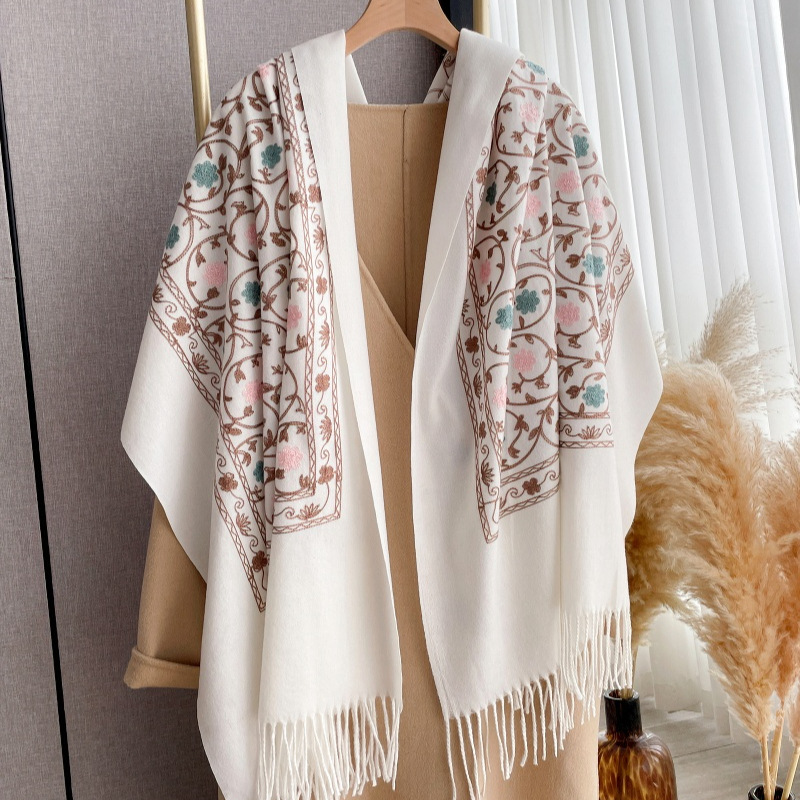 Nowy kaszmirowy szal z haftem  – Cashmere Pashmina Wrap recenzja i cena